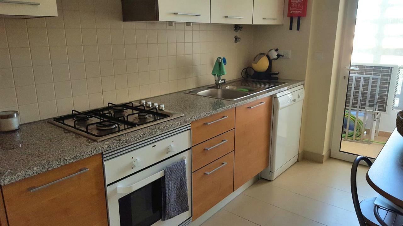 Sunshine Apartment *